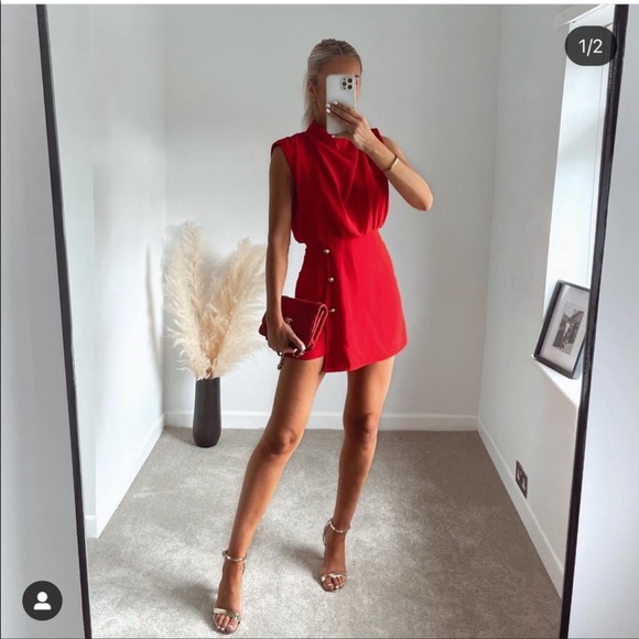 Zara jumpsuit - Picture 2 of 9